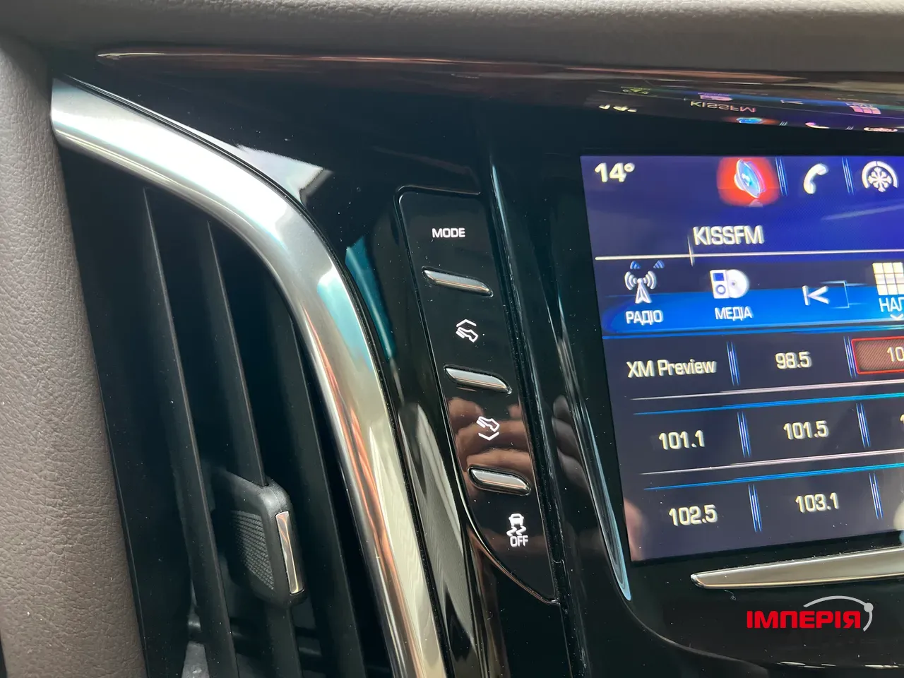 Cadillac Escalade - фото 40