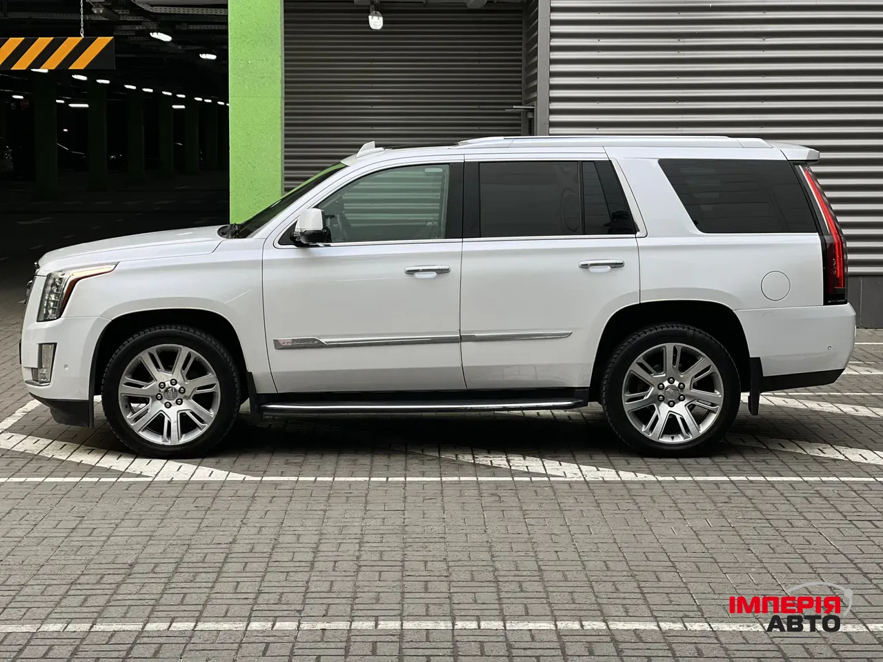 Cadillac Escalade - фото 5