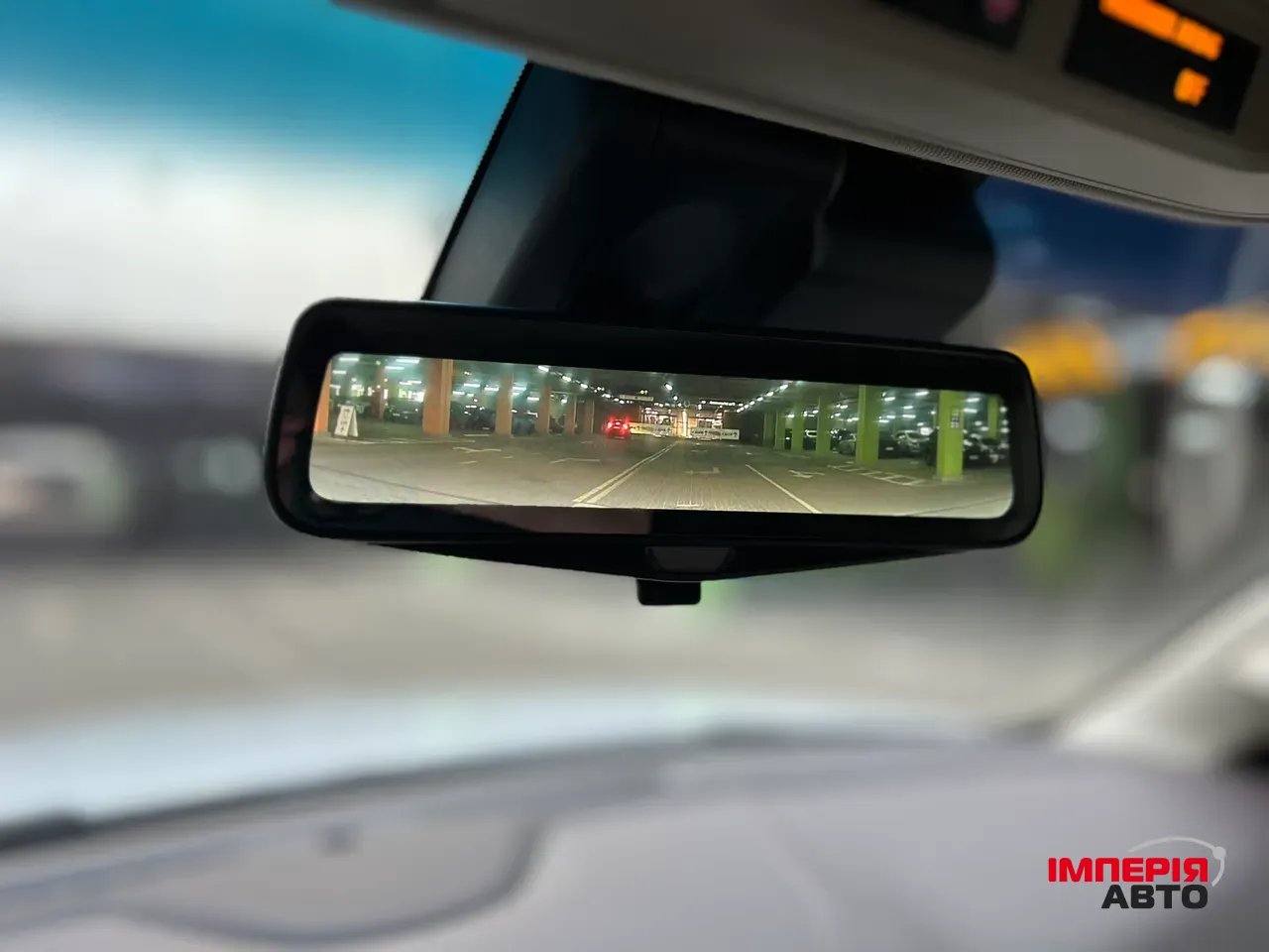 Cadillac Escalade - фото 32