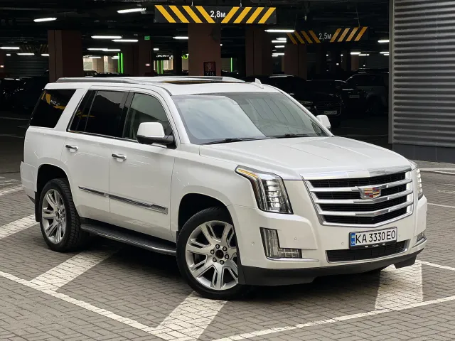 Cadillac Escalade - фото 1
