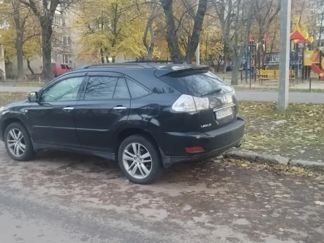 Lexus RX - фото 2