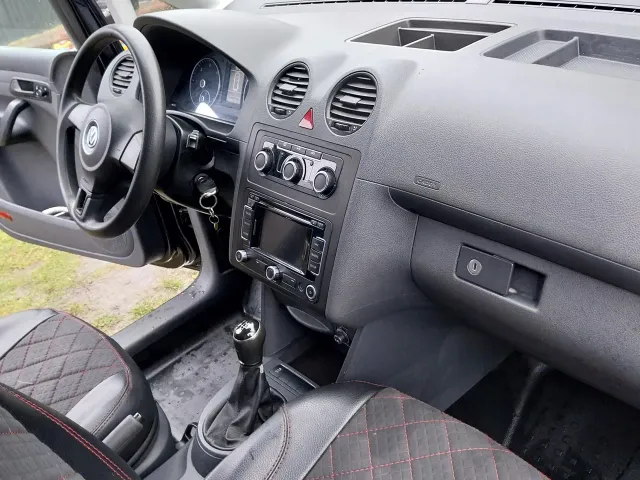 Volkswagen Caddy - фото 5