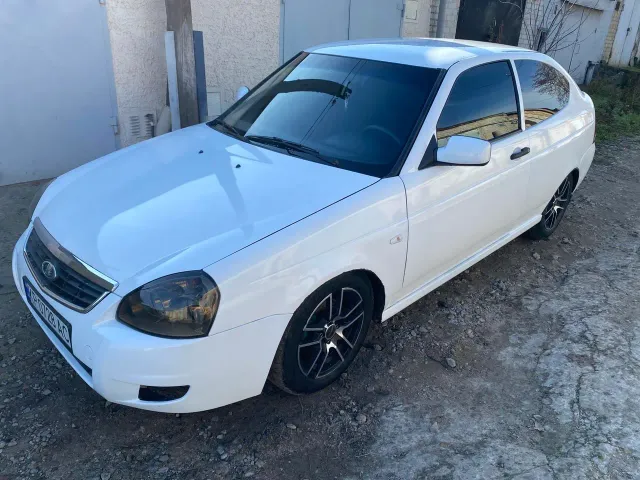 Lada (ВАЗ) Priora - фото 1