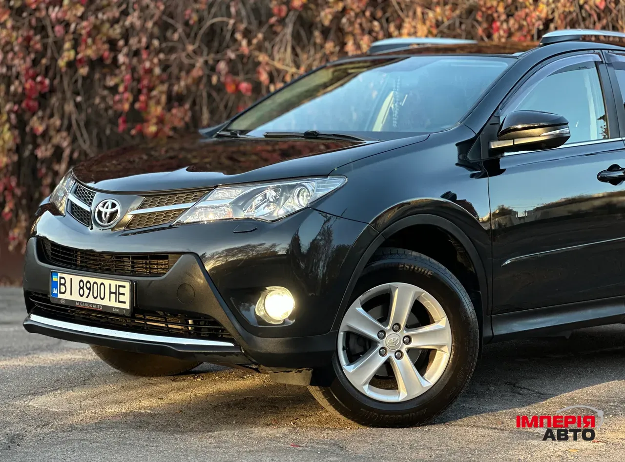 Toyota RAV4 - фото 16