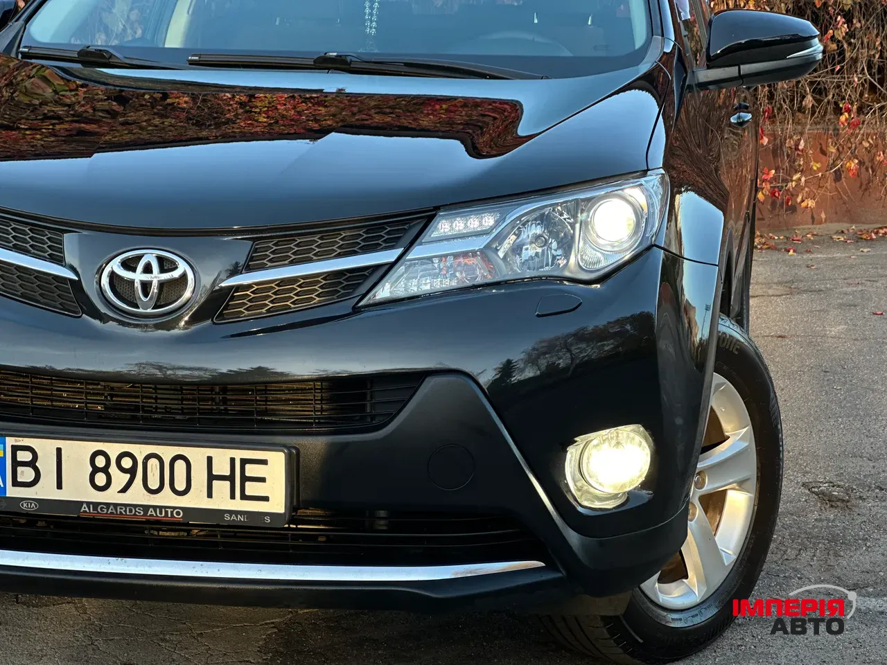 Toyota RAV4 - фото 9