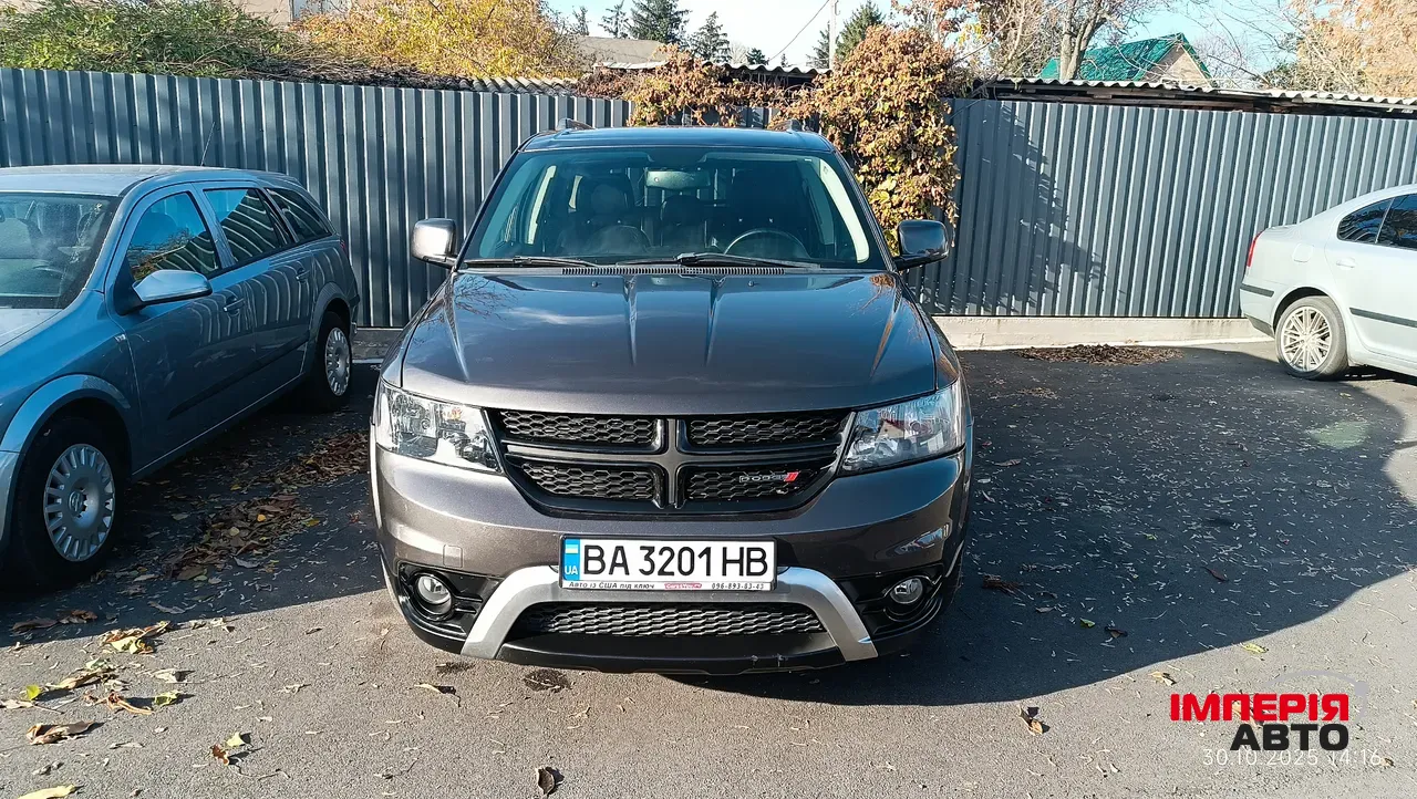 Dodge Journey - фото 1