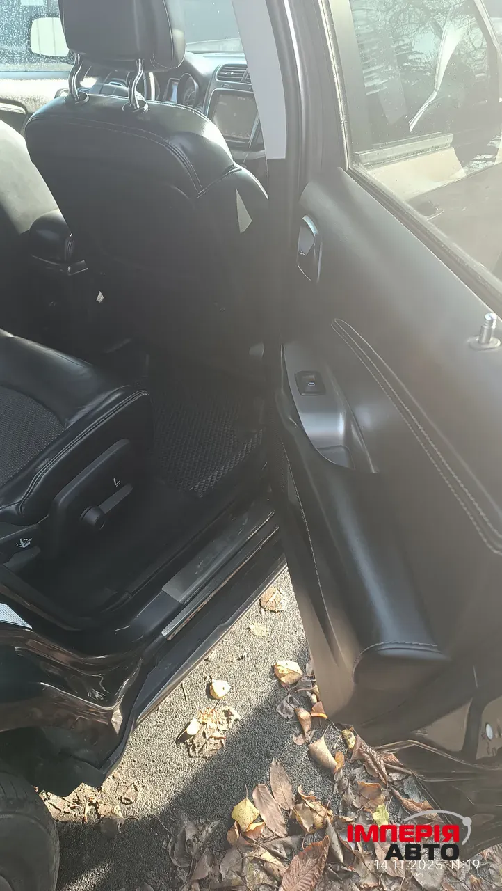 Dodge Journey - фото 8