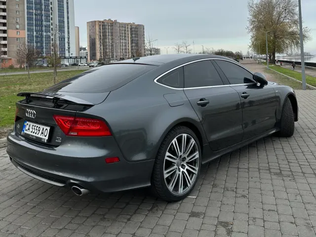 Audi A7 - фото 3