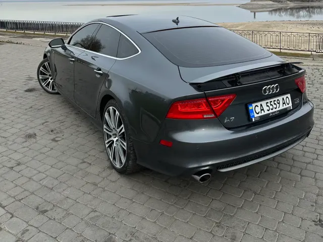 Audi A7 - фото 4