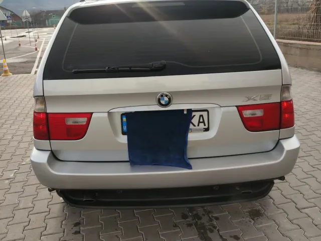 BMW X5 - фото 3