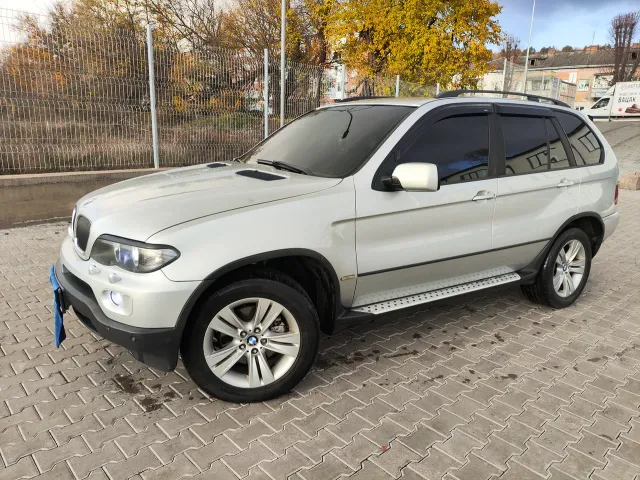 BMW X5 - фото 2