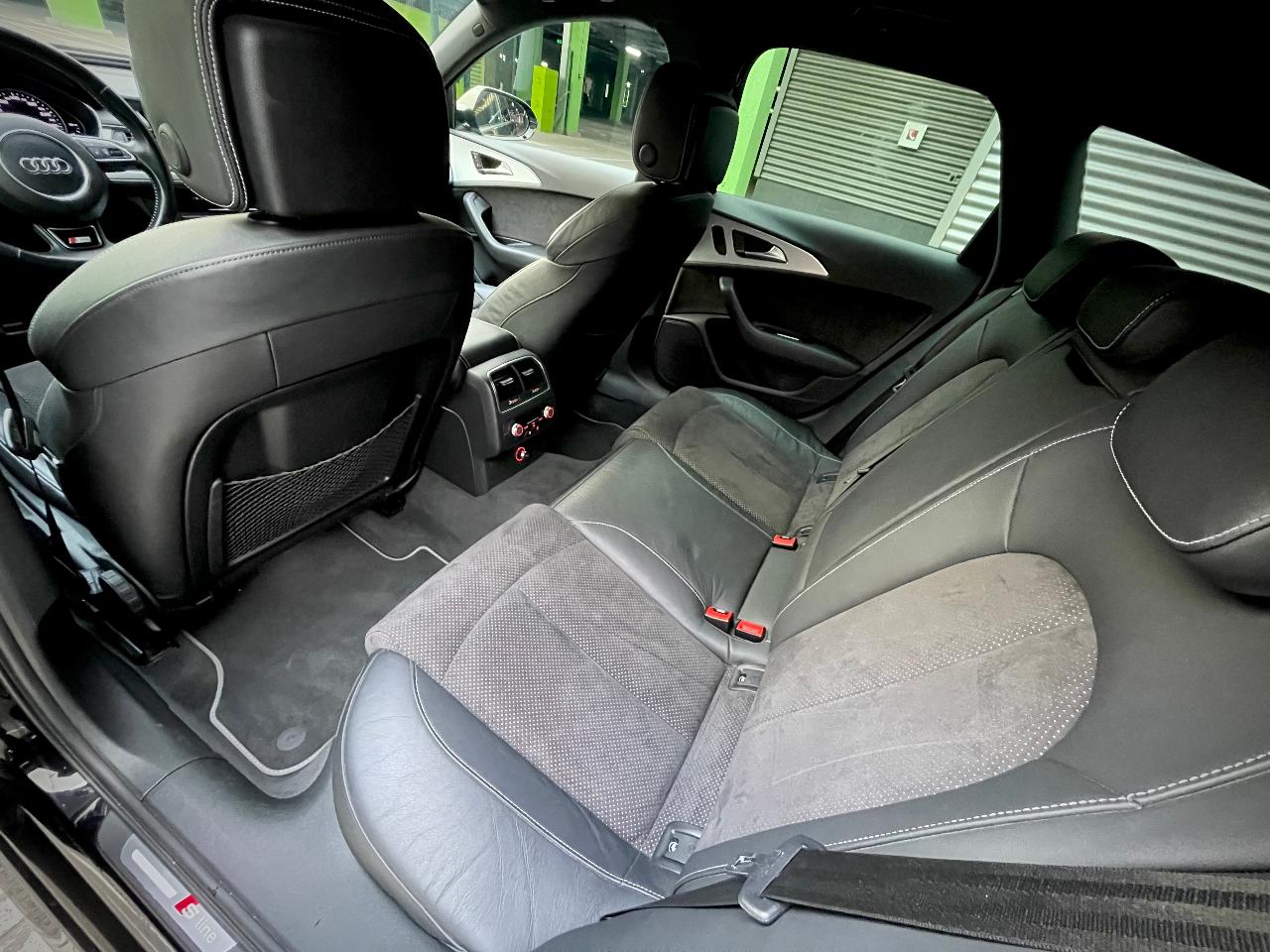 Audi A6 - фото 25