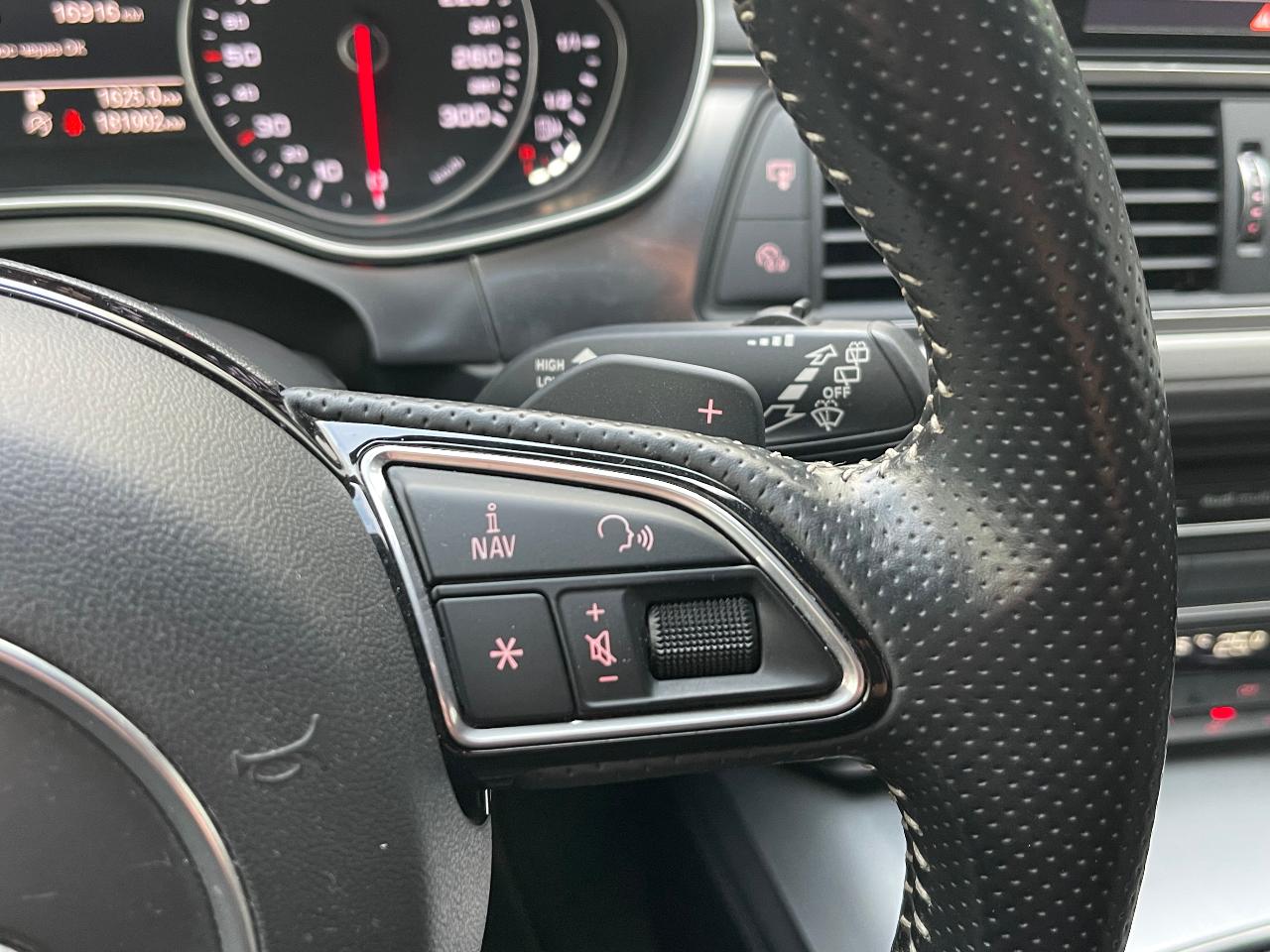 Audi A6 - фото 28