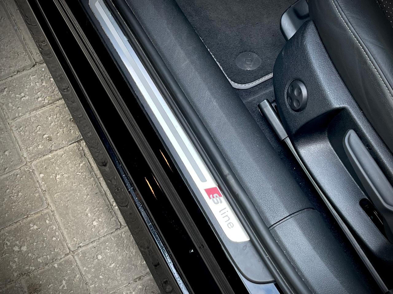 Audi A6 - фото 29