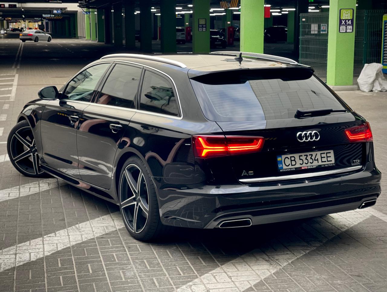 Audi A6 - фото 12