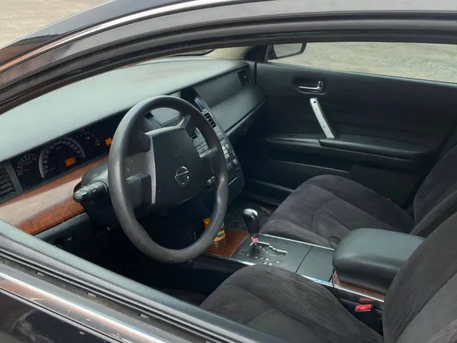 Nissan Teana - фото 1