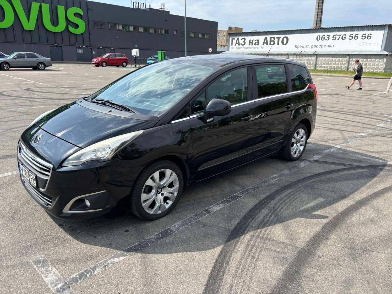 Peugeot 5008 - фото 8
