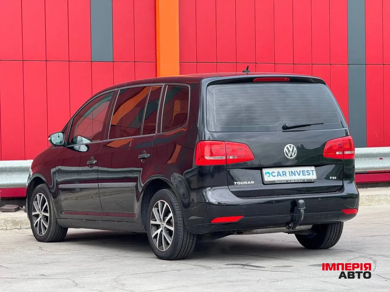 Volkswagen Touran - фото 5