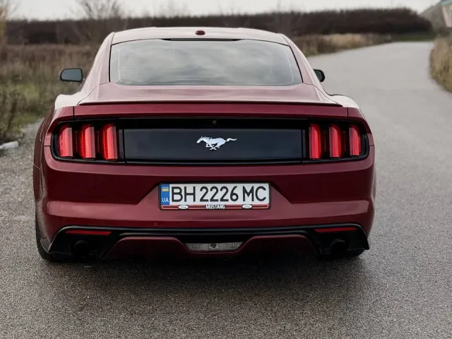Ford Mustang - фото 4