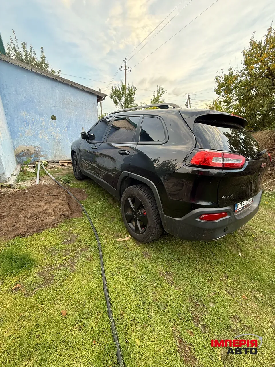 Jeep Cherokee - фото 2