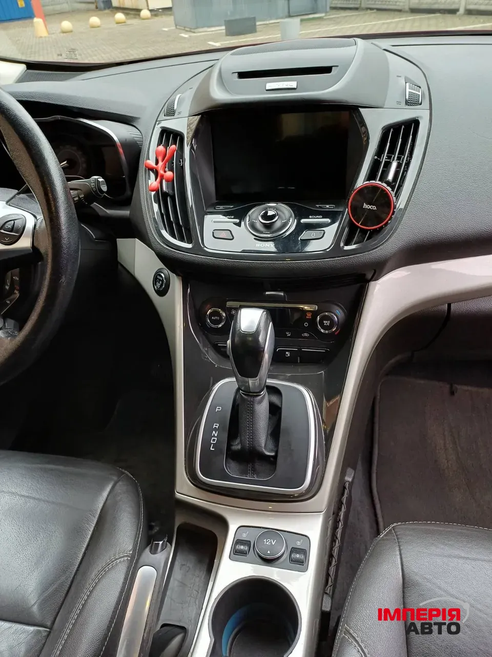 Ford C-MAX - фото 16