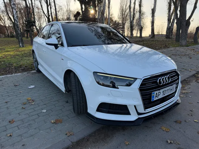 Audi A3 - фото 1