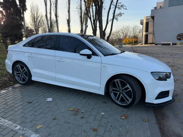Audi A3 - фото 4