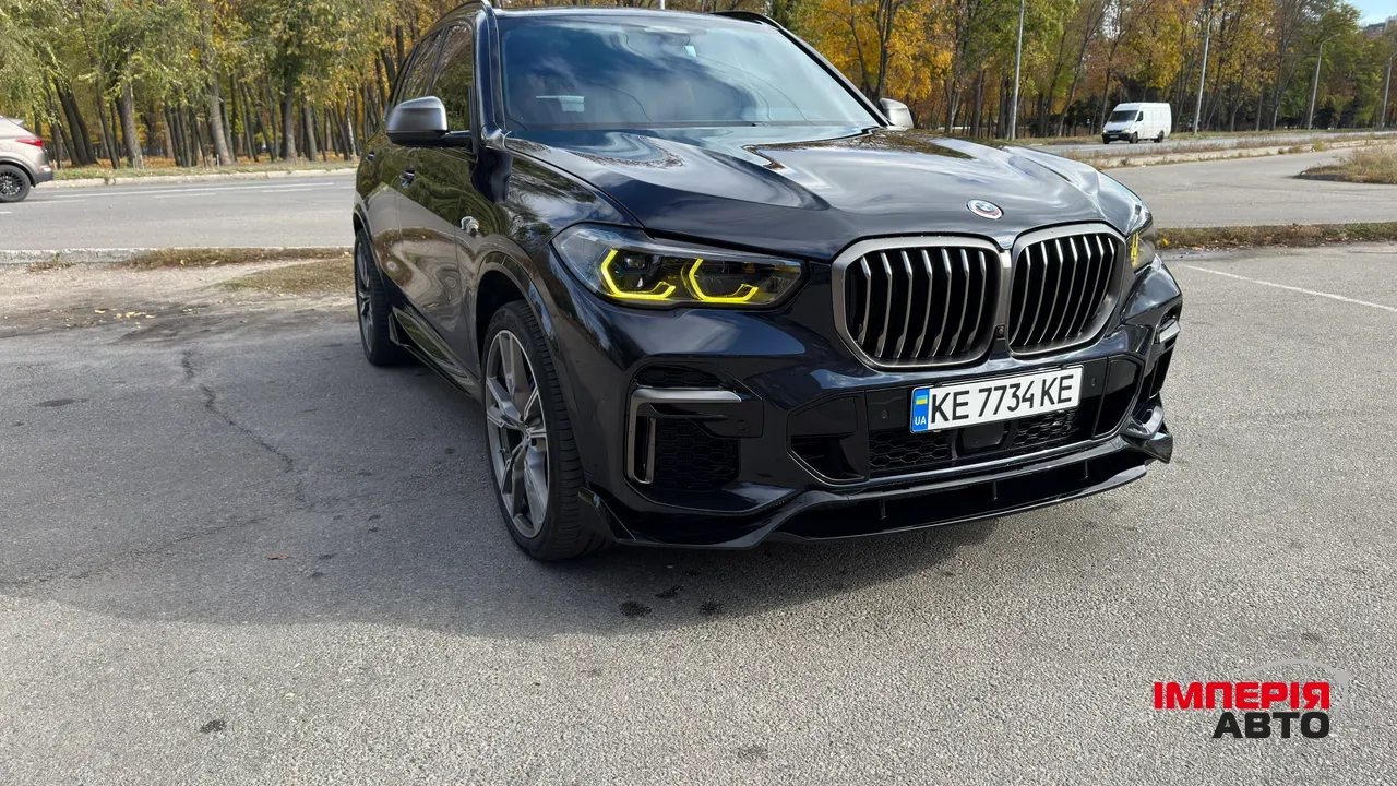 BMW X5 - фото 1
