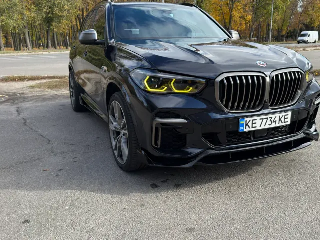 BMW X5 - фото 1