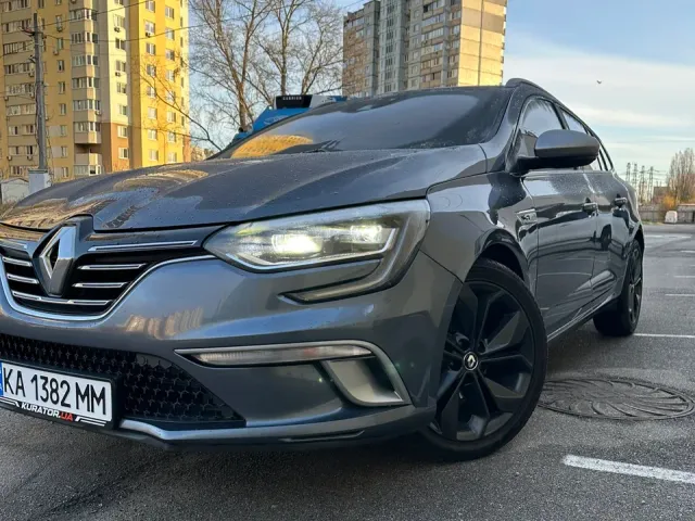 Renault Megane - фото 3