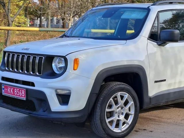 Jeep Renegade - фото 1