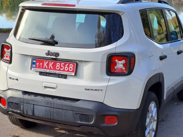Jeep Renegade - фото 3