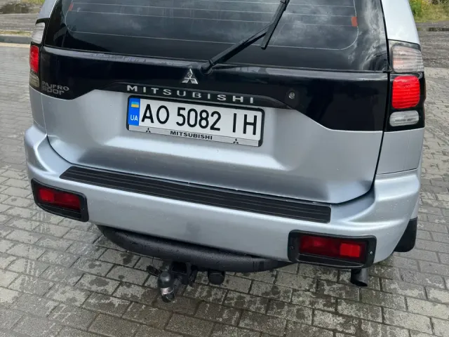 Mitsubishi Pajero Sport - фото 3