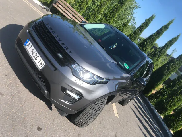 Land Rover Discovery Sport - фото 1