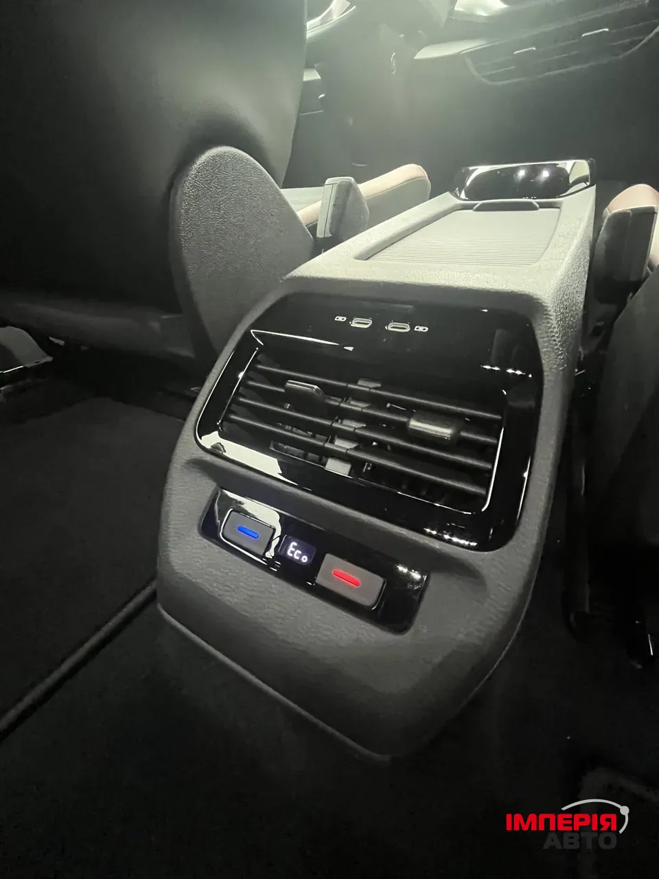 Volkswagen ID.4 - фото 26