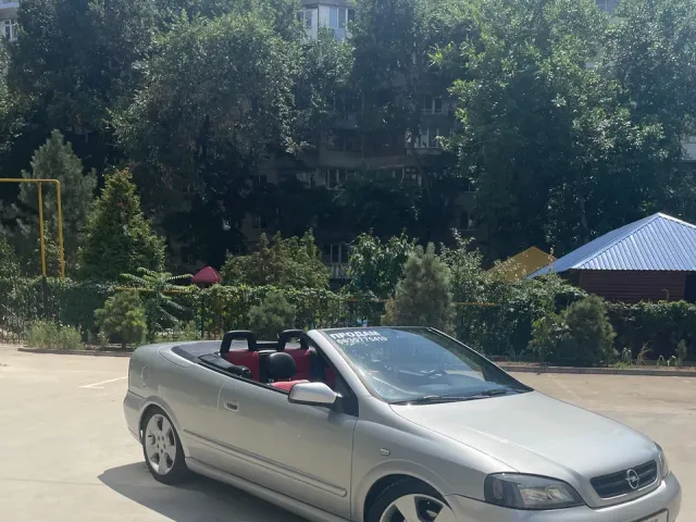 Opel Astra - фото 1