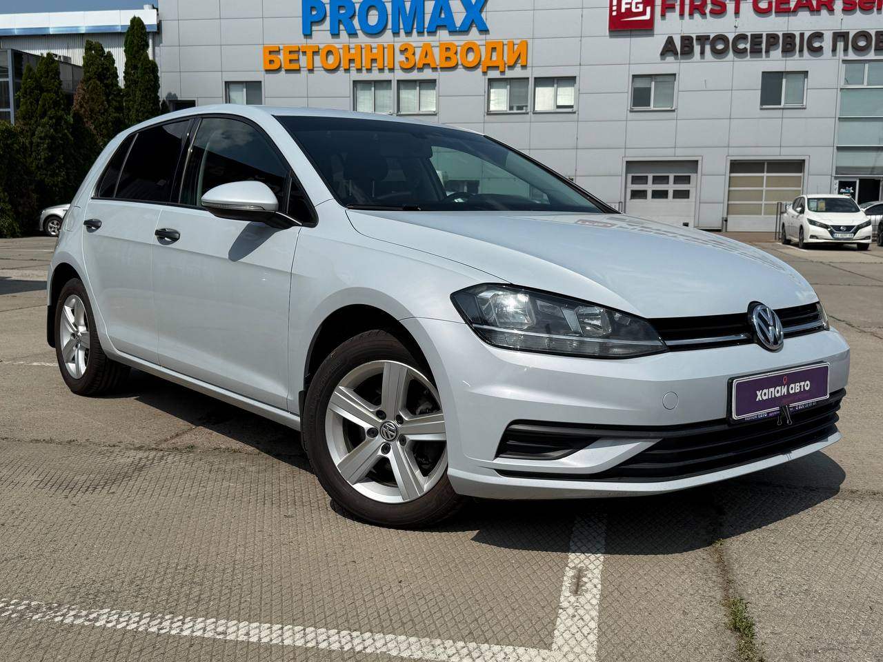 Volkswagen Golf - фото 11