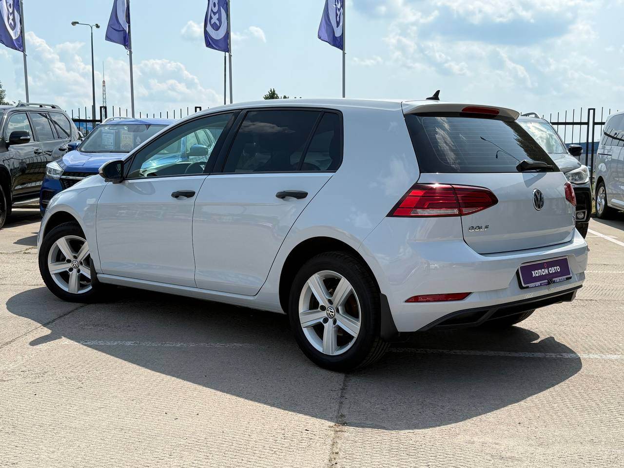 Volkswagen Golf - фото 20