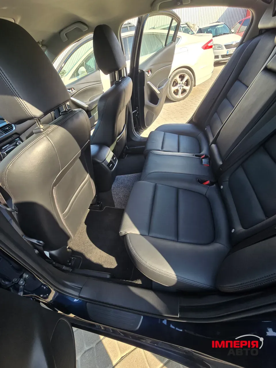 Mazda 6 - фото 5