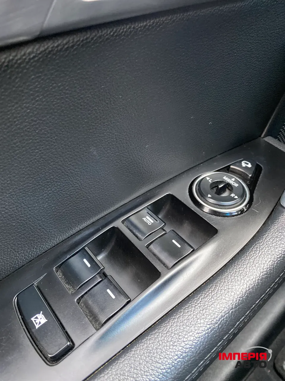 Hyundai i40 - фото 18