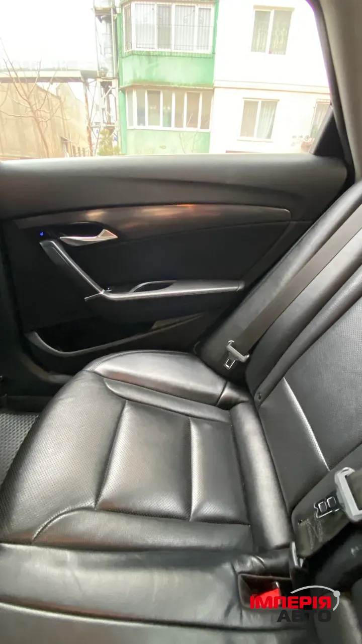 Hyundai i40 - фото 30