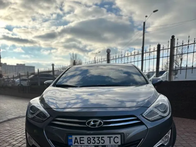 Hyundai i40 - фото 2