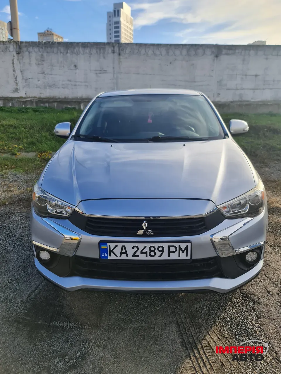 Mitsubishi Outlander Sport - фото 1