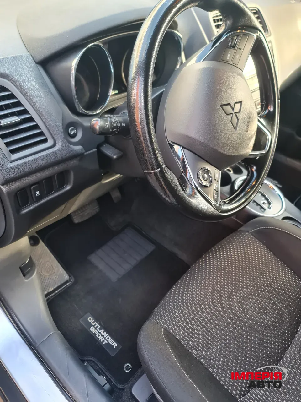 Mitsubishi Outlander Sport - фото 7