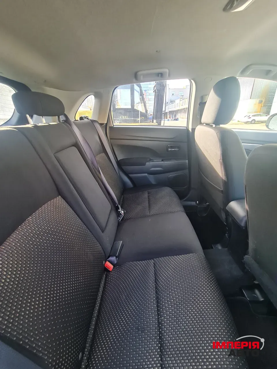 Mitsubishi Outlander Sport - фото 11