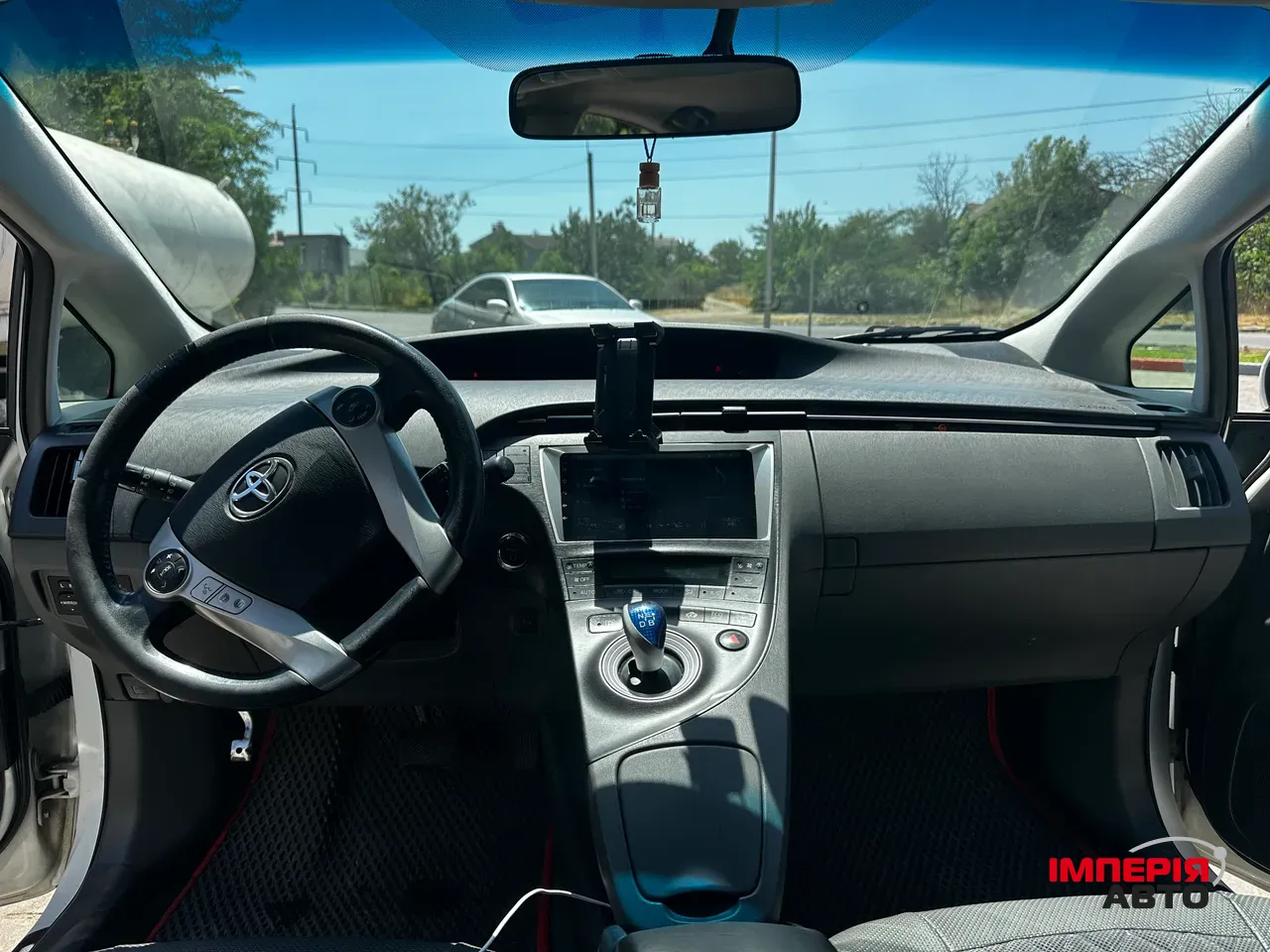 Toyota Prius - фото 5