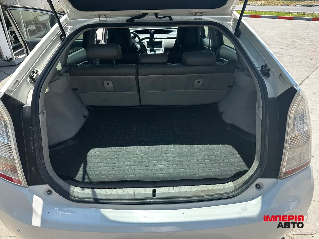 Toyota Prius - фото 8