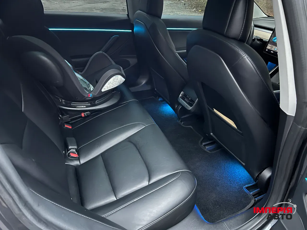 Tesla Model 3 - фото 3