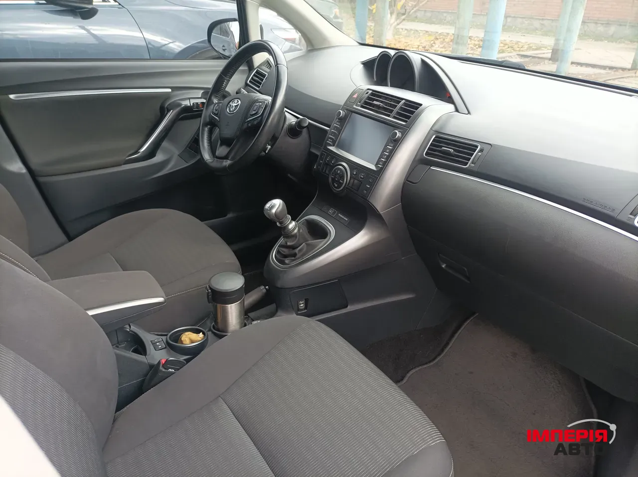 Toyota Verso - фото 4