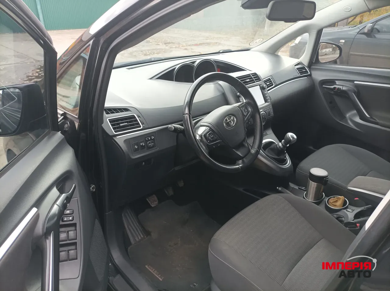 Toyota Verso - фото 3
